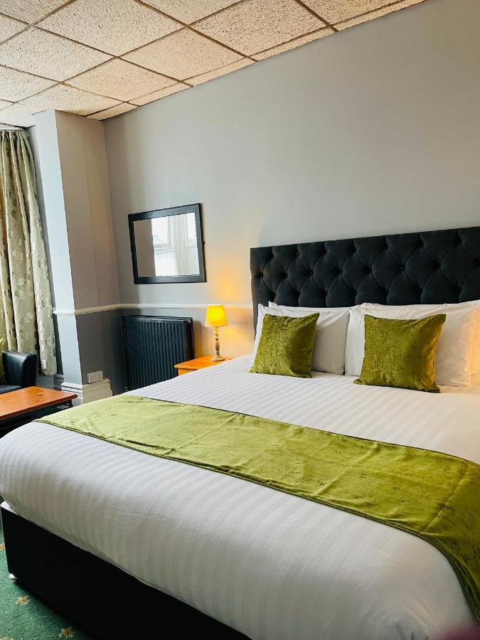 Palm Court B&B Ilfracombe Ngoại thất bức ảnh