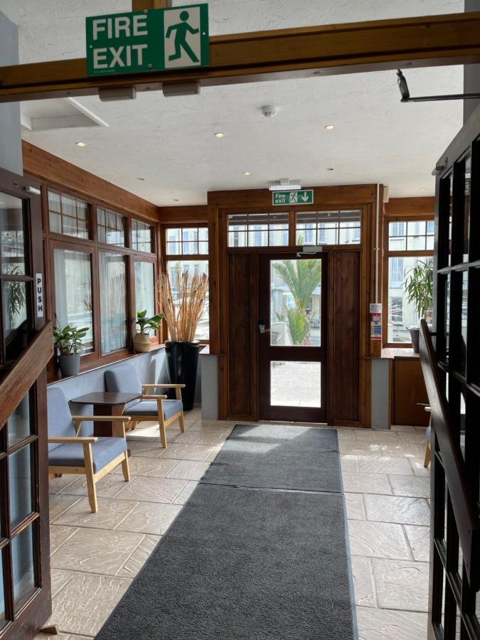 Palm Court B&B Ilfracombe Ngoại thất bức ảnh