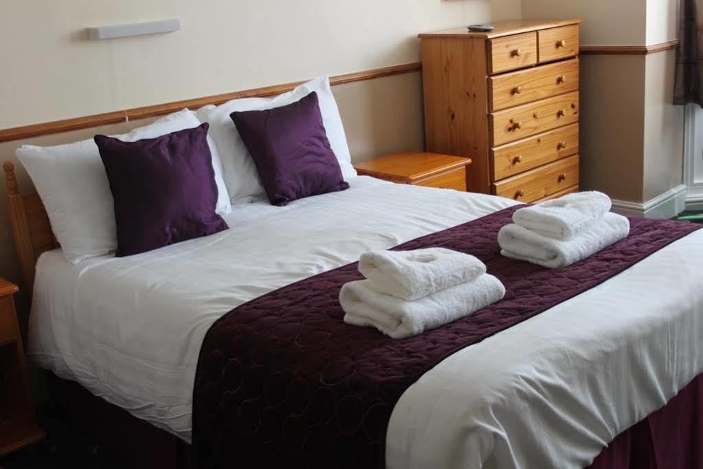 Palm Court B&B Ilfracombe Ngoại thất bức ảnh